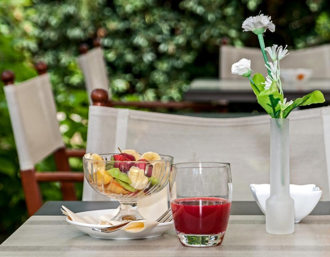 Hotel Coluccini Marina di Pietrasanta Εξωτερικό φωτογραφία