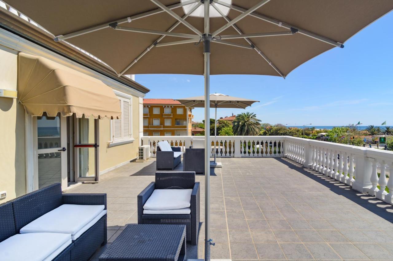 Hotel Coluccini Marina di Pietrasanta Εξωτερικό φωτογραφία