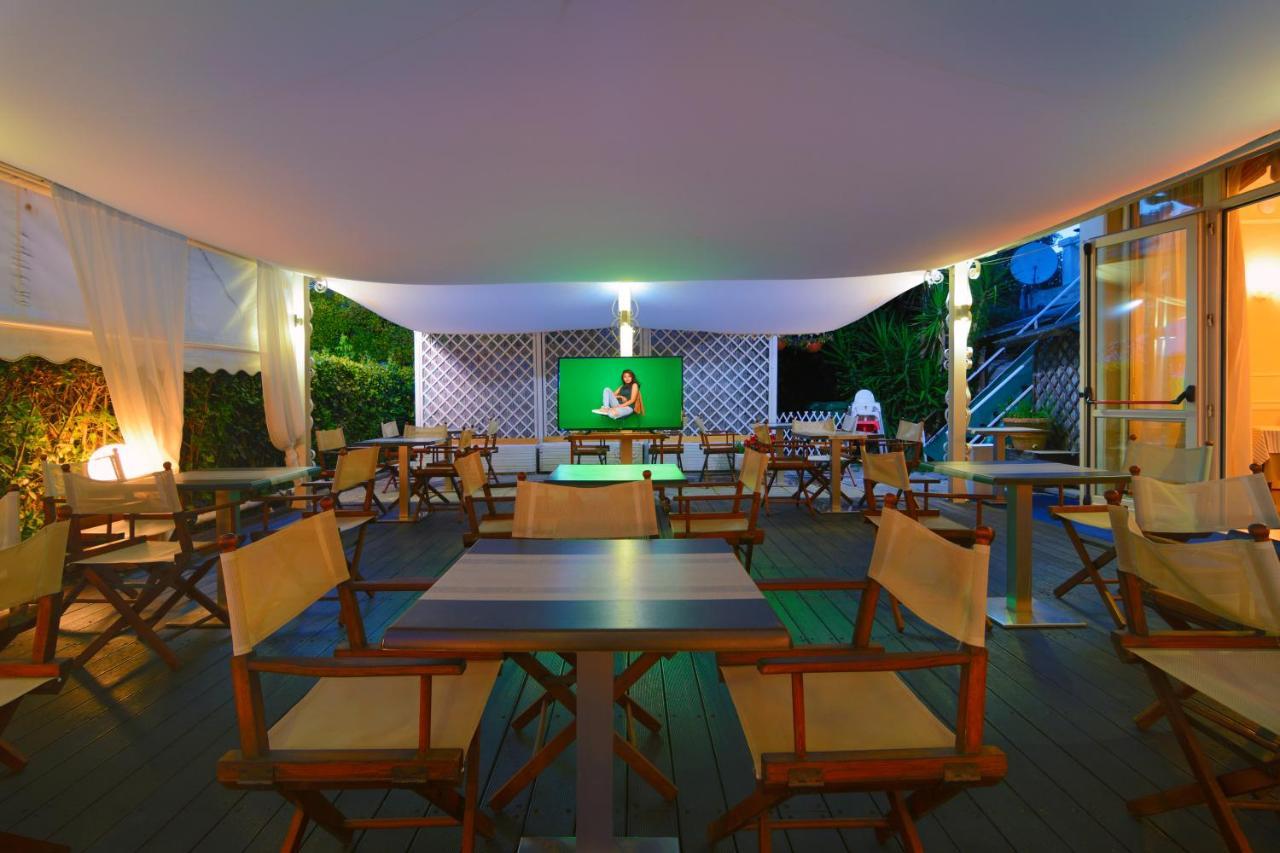Hotel Coluccini Marina di Pietrasanta Εξωτερικό φωτογραφία