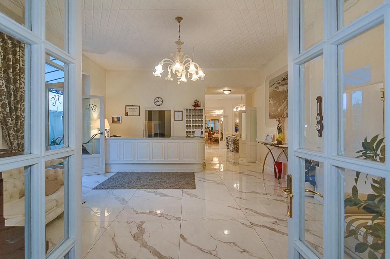 Hotel Coluccini Marina di Pietrasanta Εξωτερικό φωτογραφία