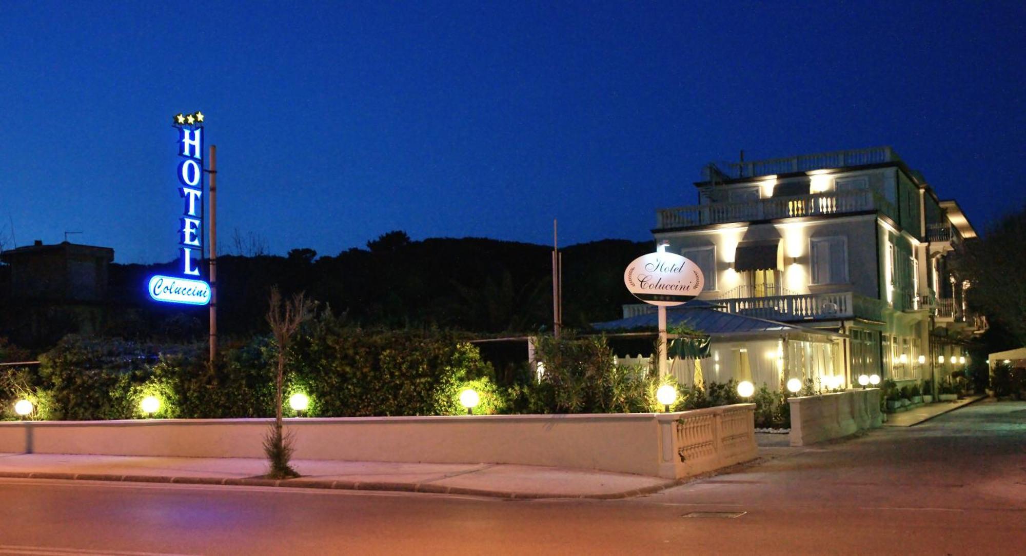 Hotel Coluccini Marina di Pietrasanta Εξωτερικό φωτογραφία