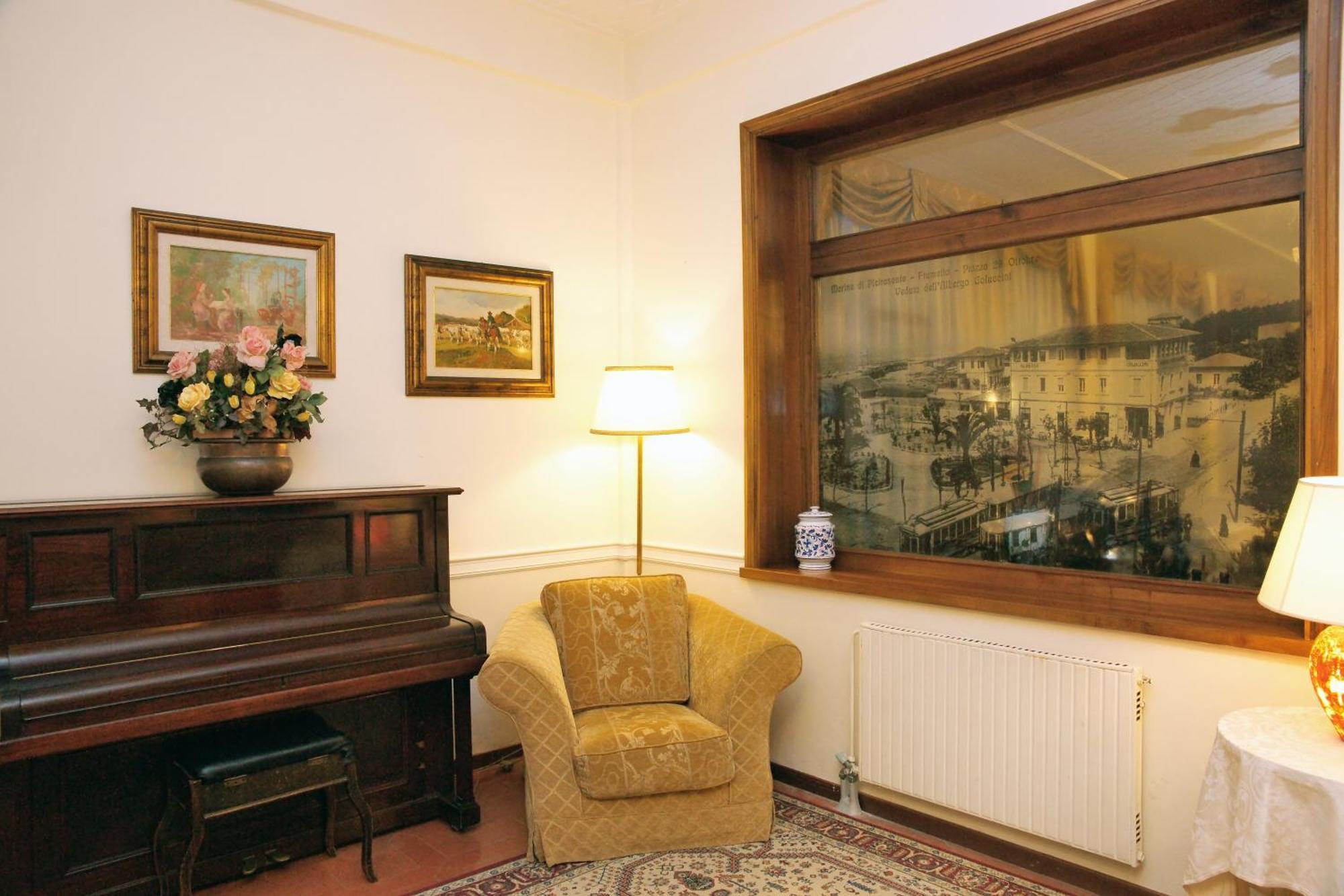 Hotel Coluccini Marina di Pietrasanta Εξωτερικό φωτογραφία