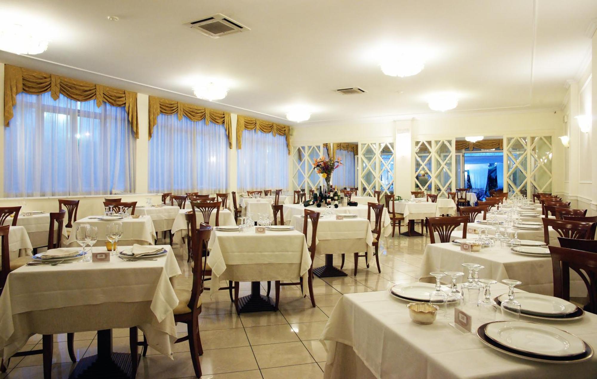 Hotel Coluccini Marina di Pietrasanta Εξωτερικό φωτογραφία