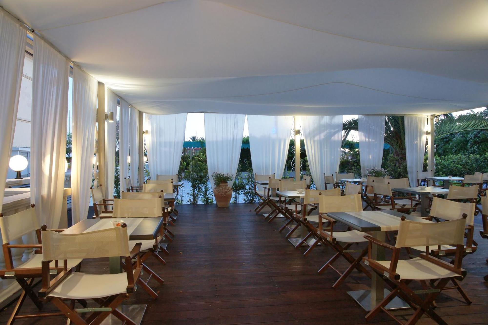 Hotel Coluccini Marina di Pietrasanta Εξωτερικό φωτογραφία